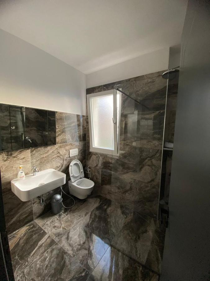 Leodori 3 Suites Shëngjin Екстериор снимка