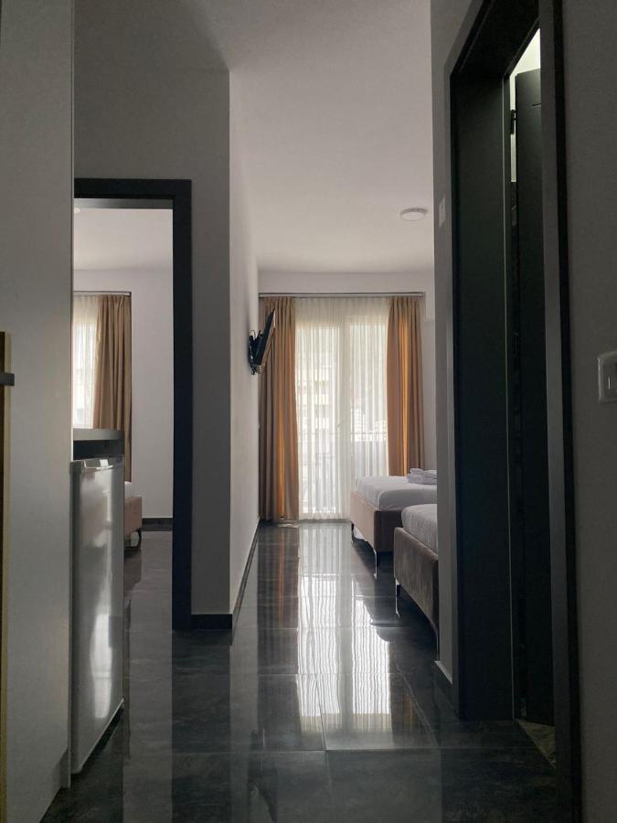 Leodori 3 Suites Shëngjin Екстериор снимка