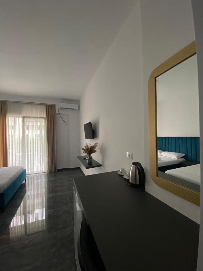 Leodori 3 Suites Shëngjin Екстериор снимка
