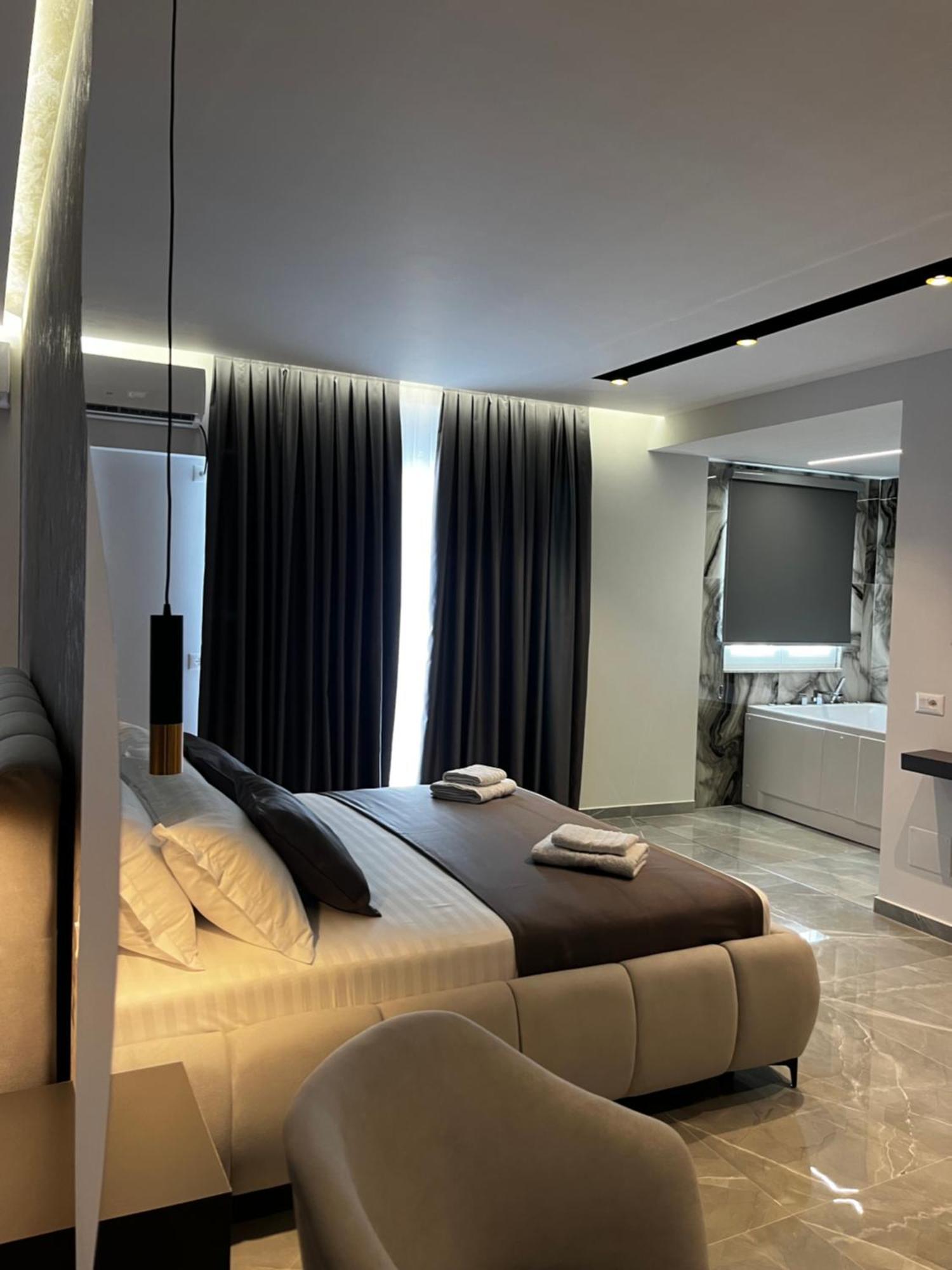Leodori 3 Suites Shëngjin Екстериор снимка